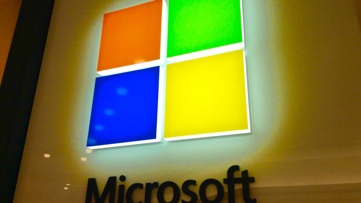 Microsoft yabancı çalışanları ABD ikametgahına sponsor etmekten men edildi