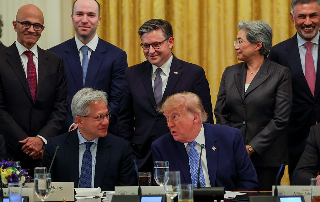 Trump, Yapay Zeka Riskleriyle Mücadele Planını Büyük Teknoloji Şirketlerinin Kendilerini Denetlemesine Bağlıyor