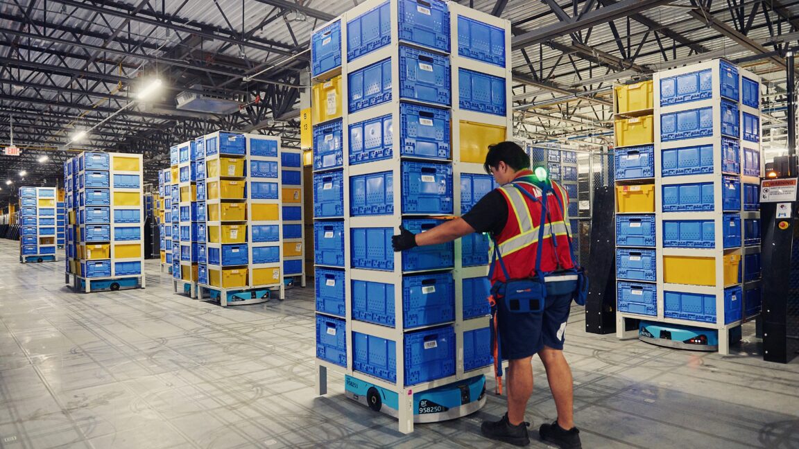 Amazon’un 1 milyondan fazla robot işçisi var. İnsan çalışanlar için bir sonraki adım nedir?
